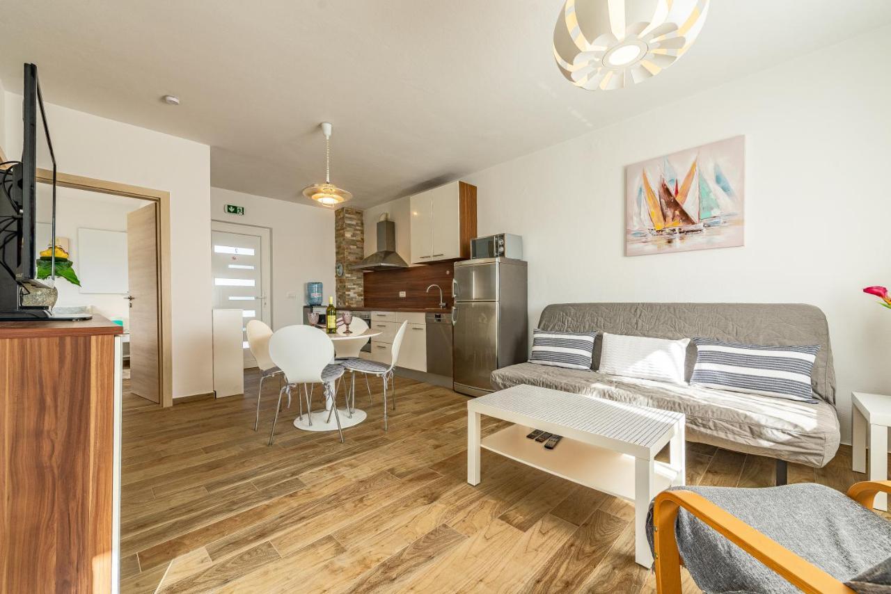 Ferienwohnung Hibiskus App2 Vir Exterior foto